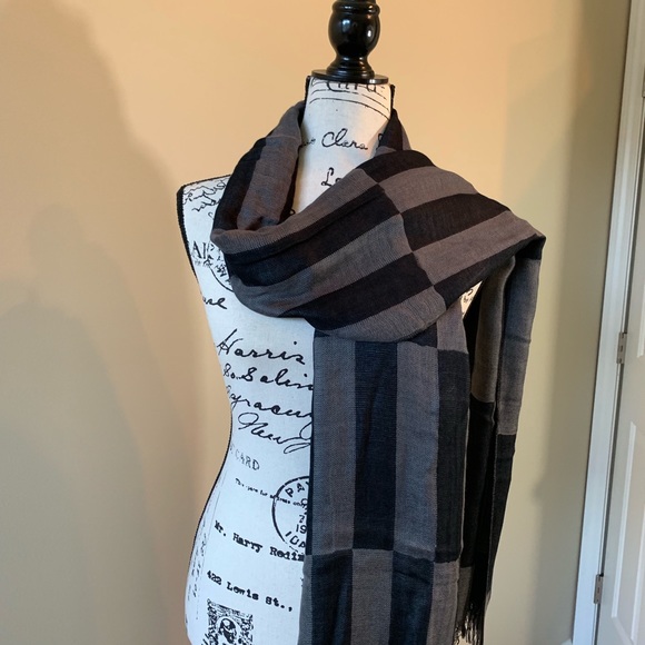 ❤️❤️FREE ❤️❤️ 100% Cotton Scarf Grey & Black - Picture 3 of 8